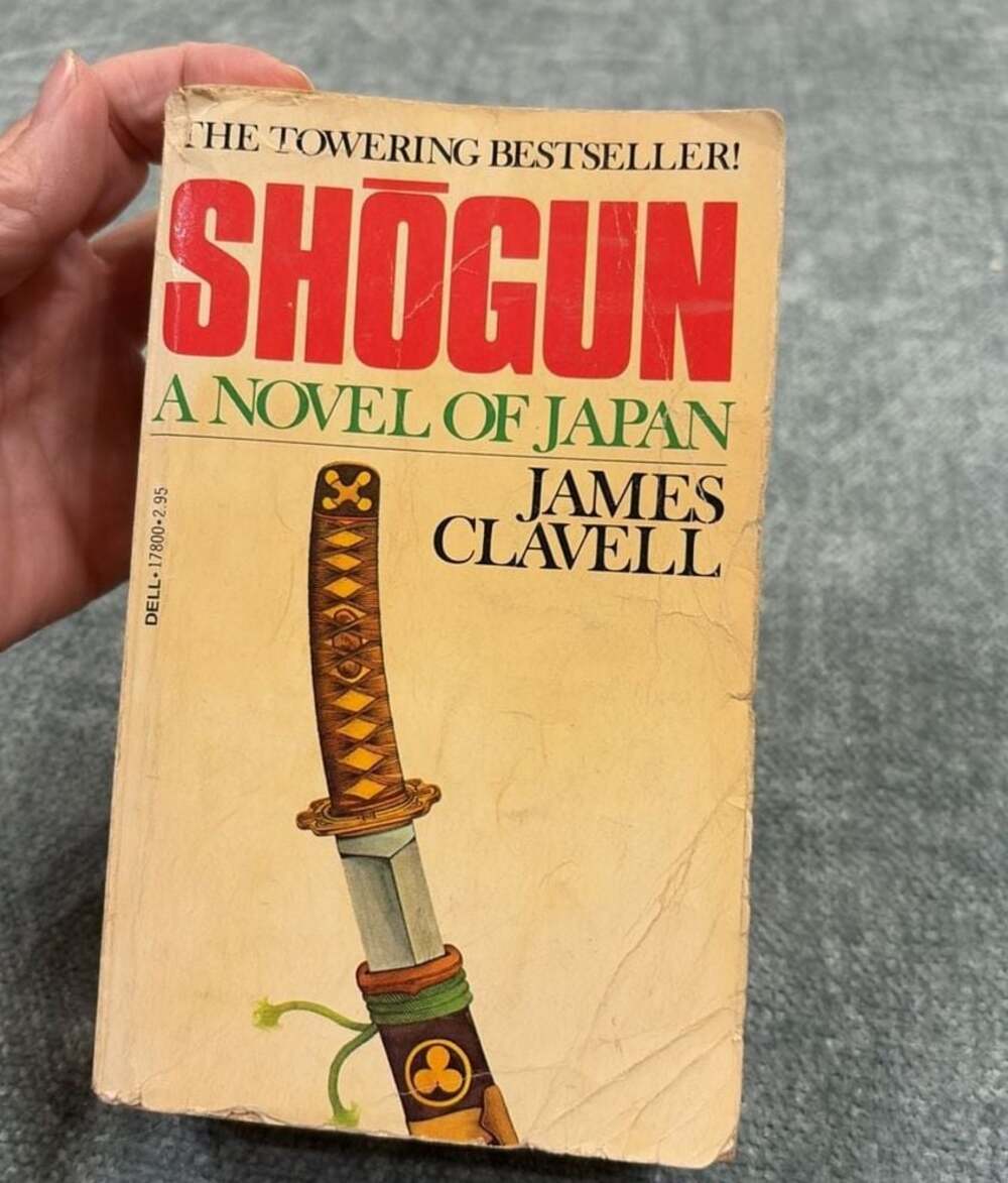 Shogun: A Novel of Japan by James Clavell (1980 Dell Mass Market Paperback)